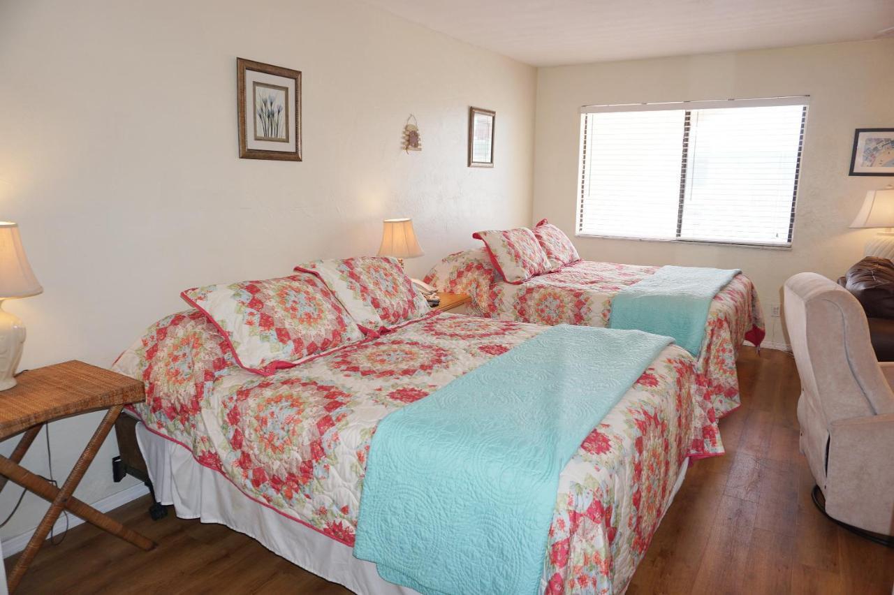 Redington Surf Resort By Travel Resort Services St. Pete Beach Dış mekan fotoğraf
