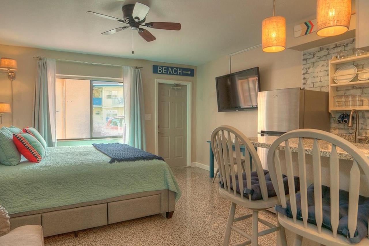 Redington Surf Resort By Travel Resort Services St. Pete Beach Dış mekan fotoğraf