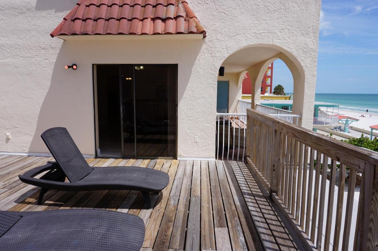 Redington Surf Resort By Travel Resort Services St. Pete Beach Dış mekan fotoğraf