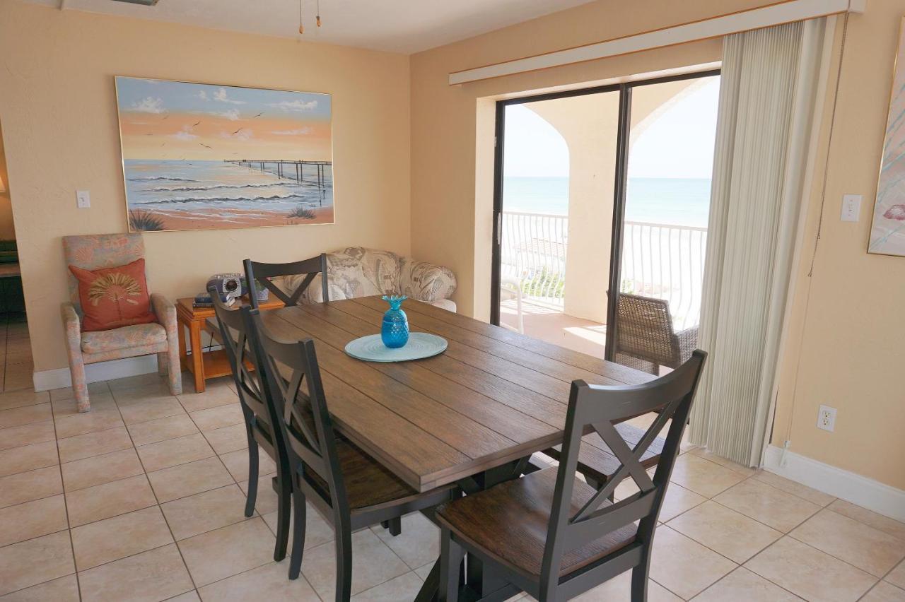 Redington Surf Resort By Travel Resort Services St. Pete Beach Dış mekan fotoğraf